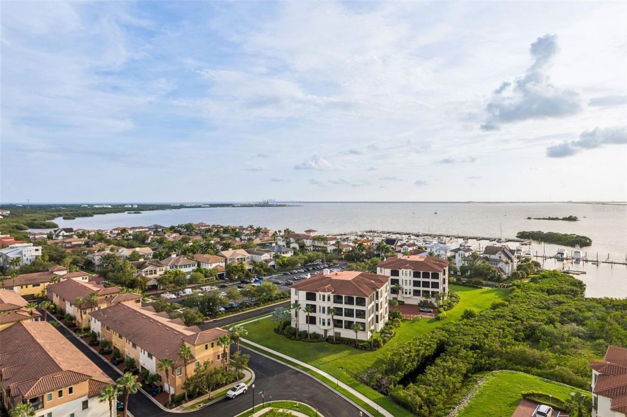 5823 Bowen Daniel Drive, Unit 1501, Tampa, FL 33616 Photo
