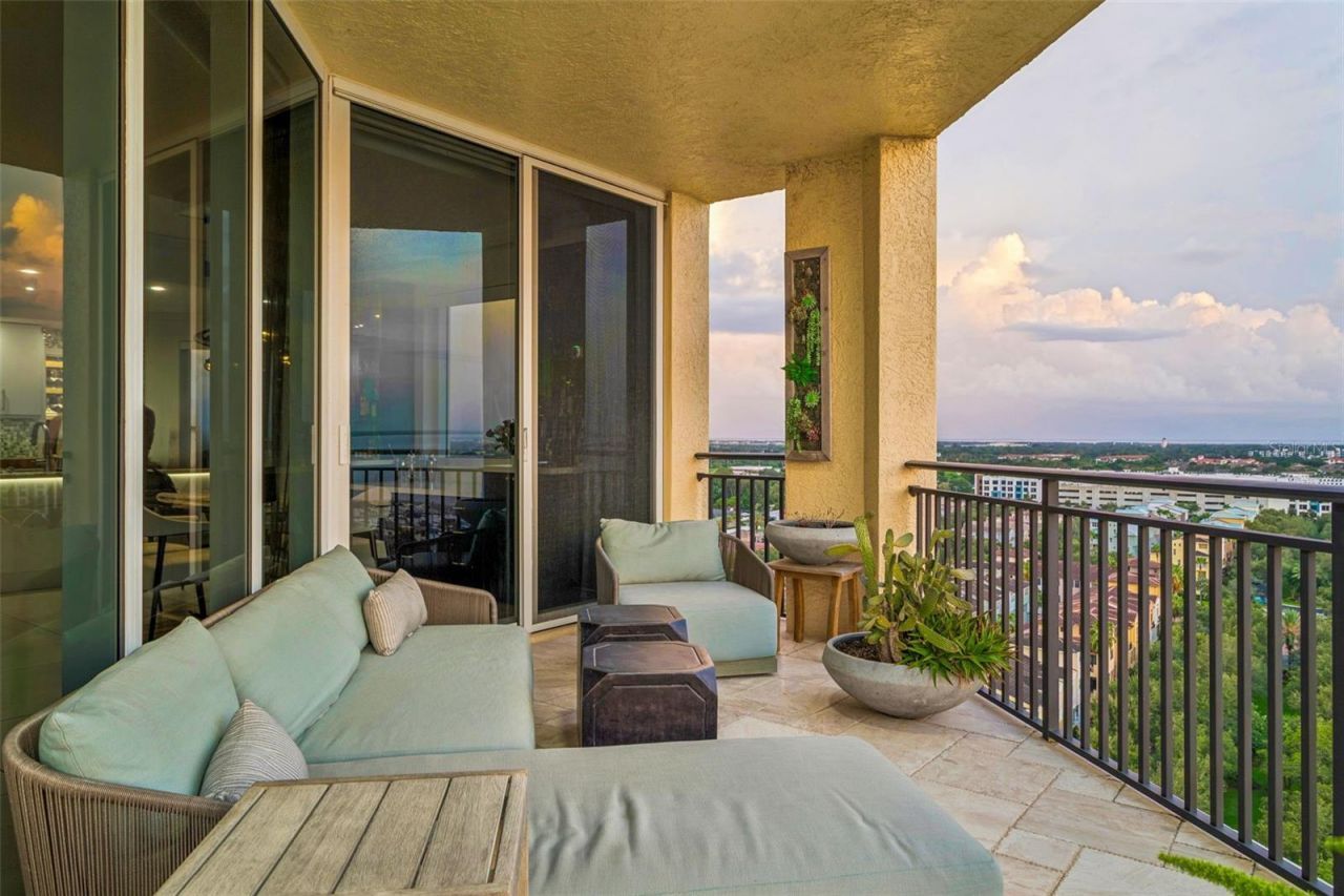 5823 Bowen Daniel Drive, Unit 1501, Tampa, FL 33616 Photo