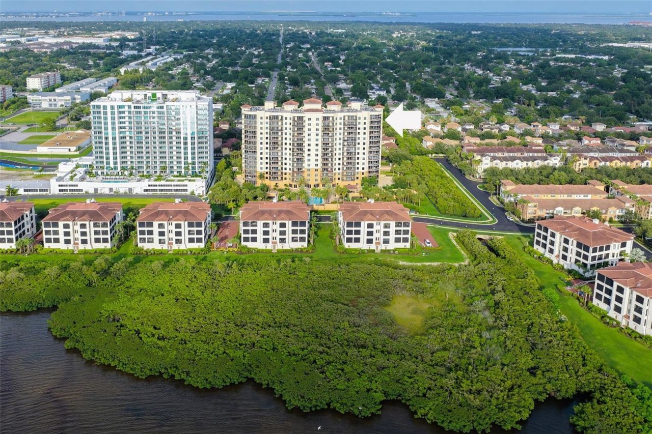 5823 Bowen Daniel Drive, Unit 1501, Tampa, FL 33616 Photo