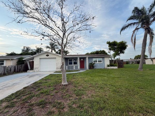 3221 ROXBURY DRIVE , HOLIDAY, FL 34691