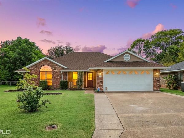 310 Brownlee Circle, Bossier City, LA 71111