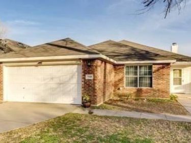 7549 Vanessa Drive, Fort Worth, TX 76112