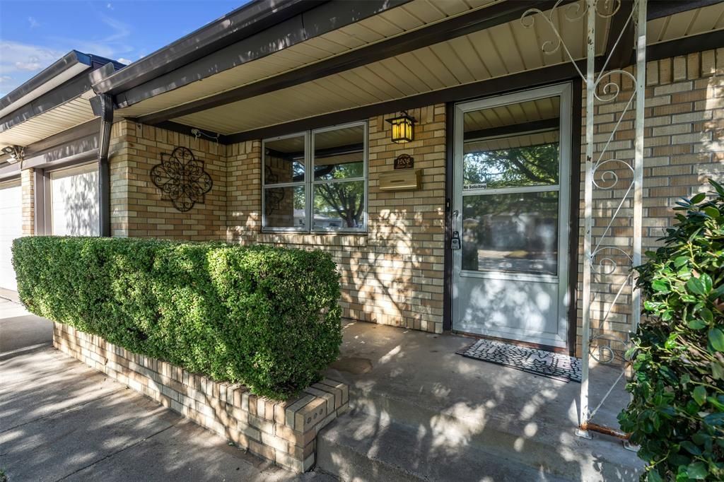 1208 Harrison Lane, Hurst, TX 76053 Main Photo