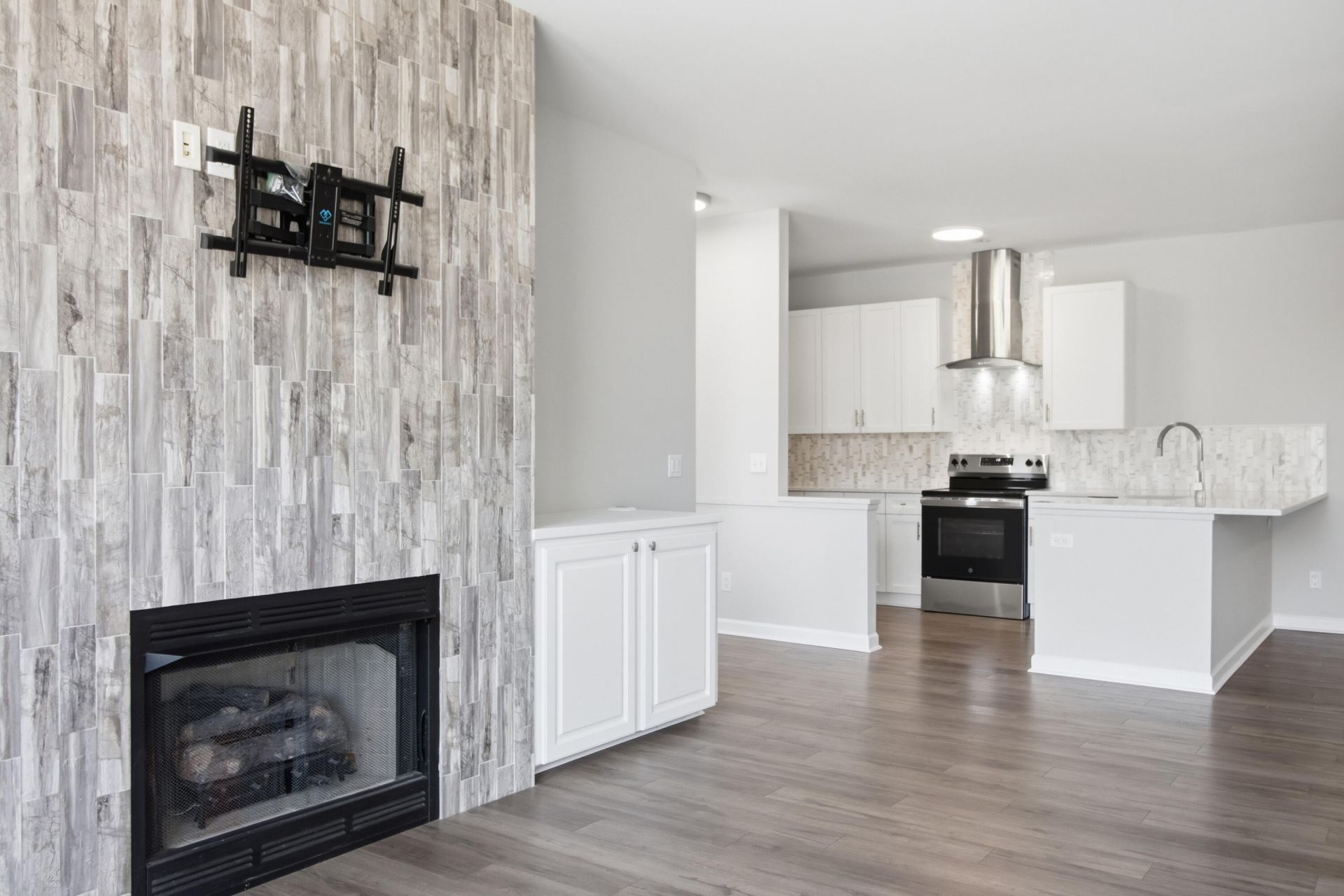 1372 Hopton Circle Photo 10
