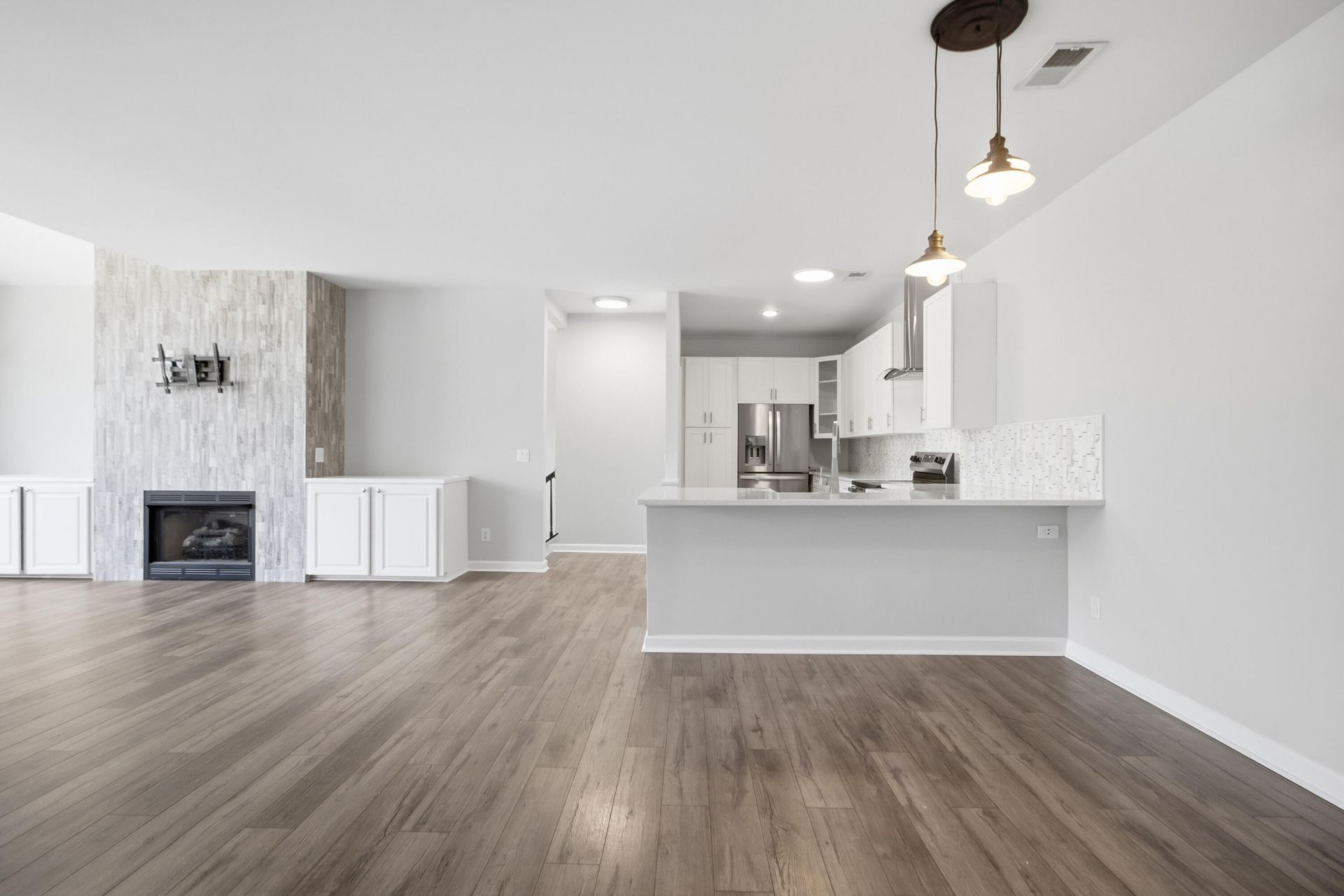 1372 Hopton Circle Photo 11