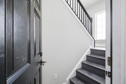 1372 Hopton Circle photo 4