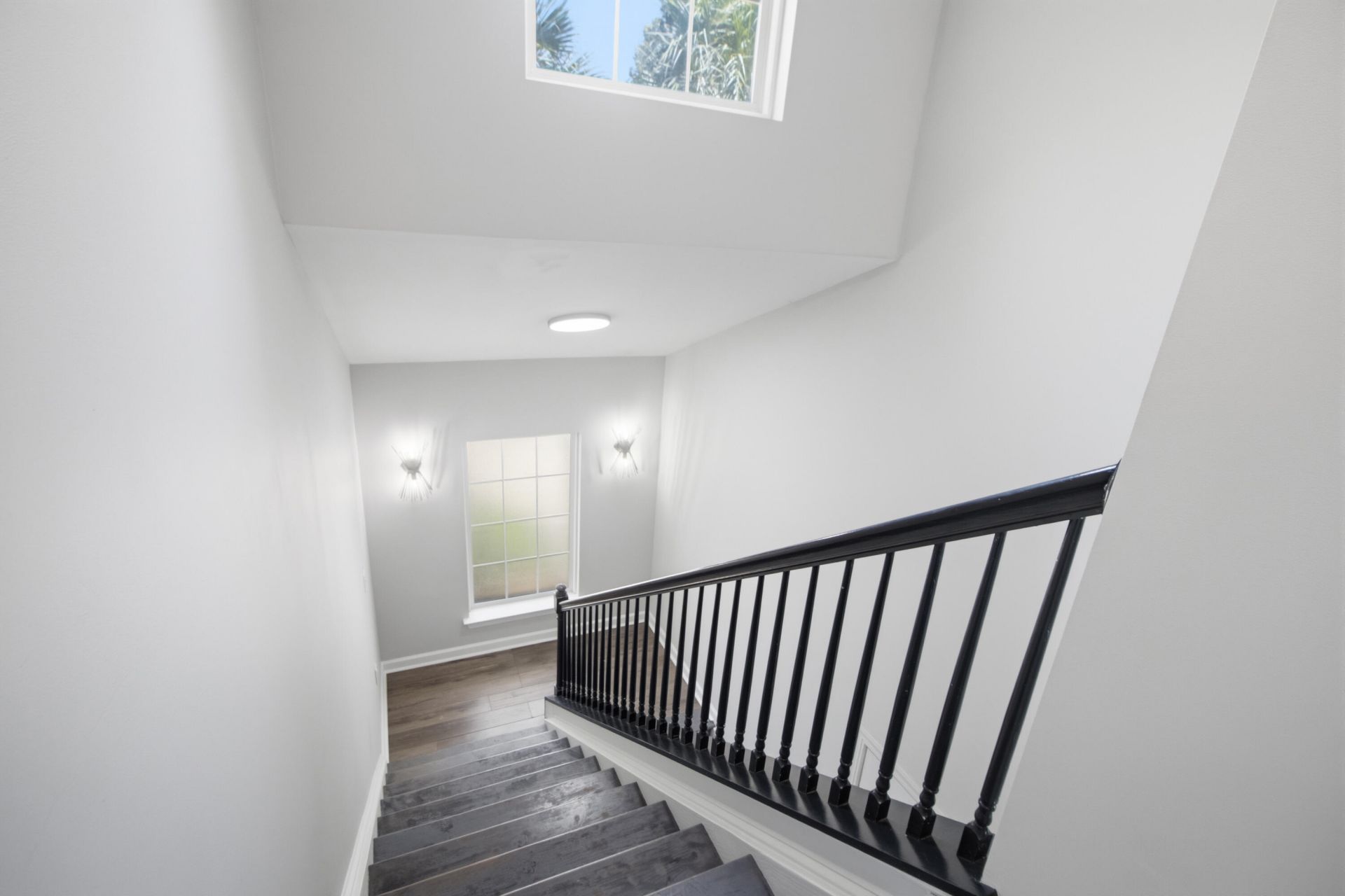 1372 Hopton Circle Photo 6