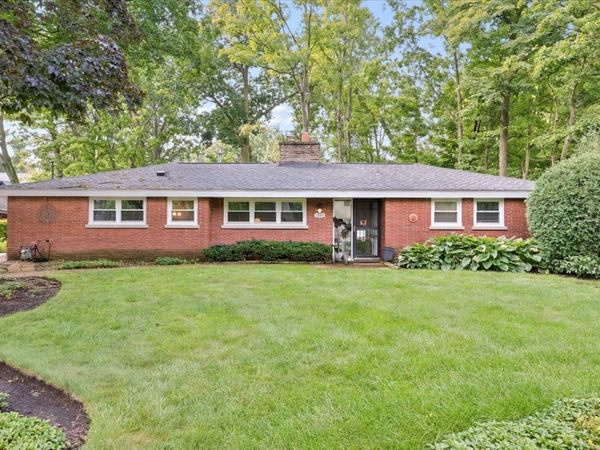1233 Glenoak Lane , Northbrook, IL 60062