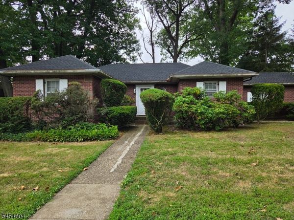 168 E Spring Valley Ave, Maywood, NJ 07607