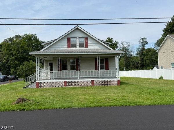 31 Ferro Monte Ave, Roxbury, NJ 07847