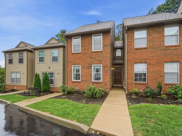 10555 Montgomery Road, Unit 96, Montgomery, OH 45242