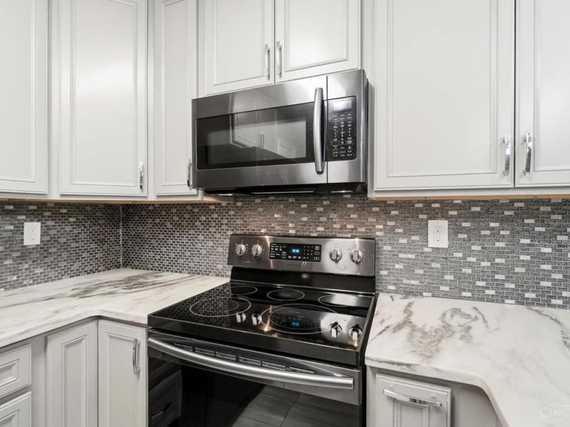 10555 Montgomery Road, Unit 96, Montgomery, OH 45242 Photo 14