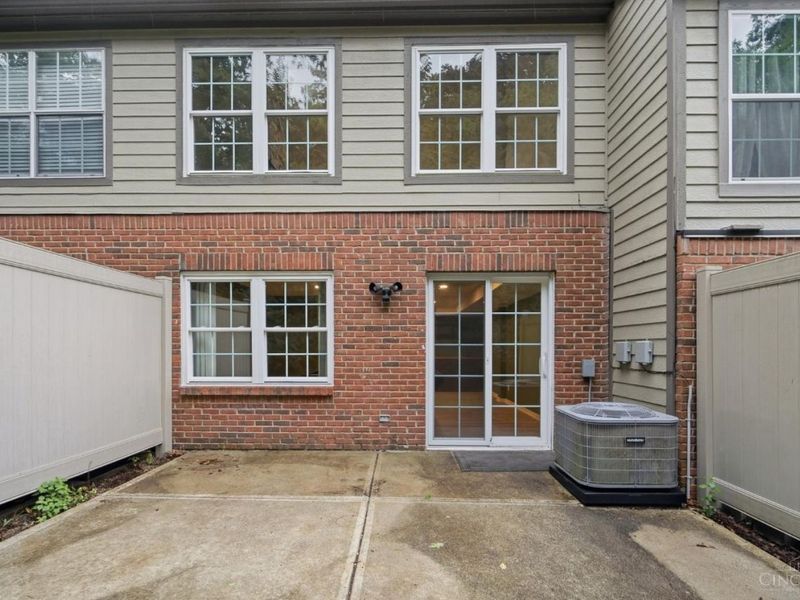 10555 Montgomery Road, Unit 96, Montgomery, OH 45242 Photo 43