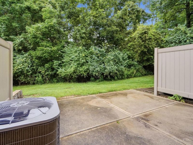 10555 Montgomery Road, Unit 96, Montgomery, OH 45242 Photo 45