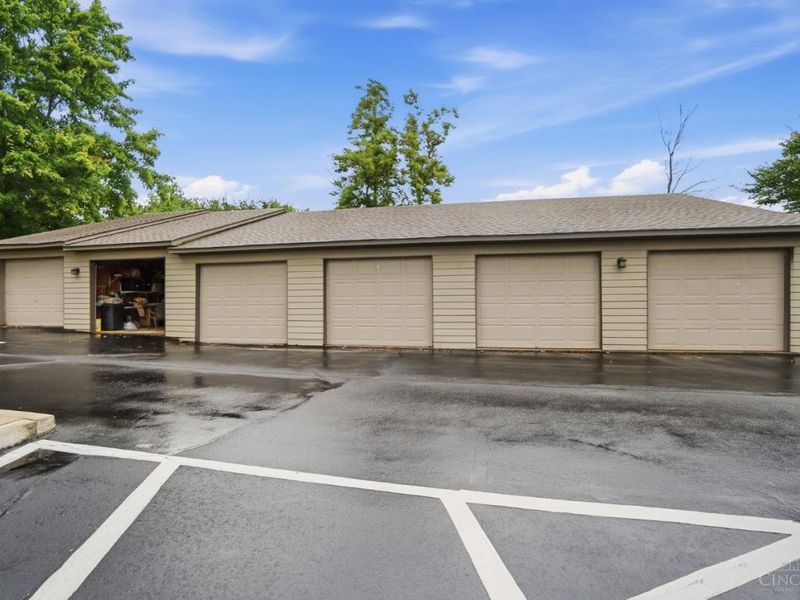 10555 Montgomery Road, Unit 96, Montgomery, OH 45242 Photo 47