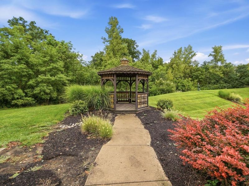 10555 Montgomery Road, Unit 96, Montgomery, OH 45242 Photo 52