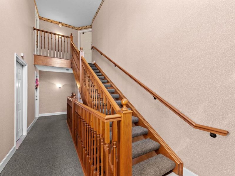 6209 Watchcreek Way, Unit 302, Miami Township, OH 45150 Photo 4