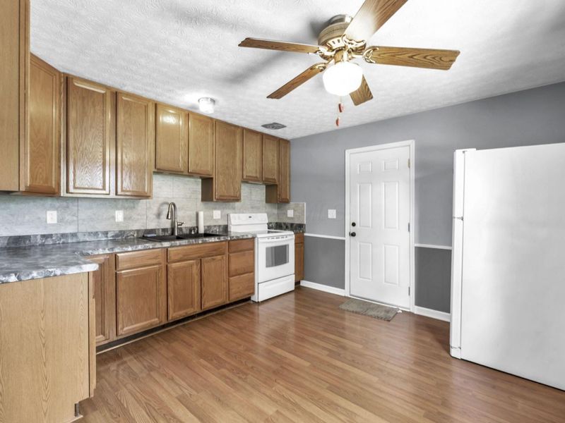 2473 Cramer Road , Marion, OH 43302 Photo 10