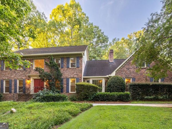 6088 Mill Stone Run, Tucker, GA 30087