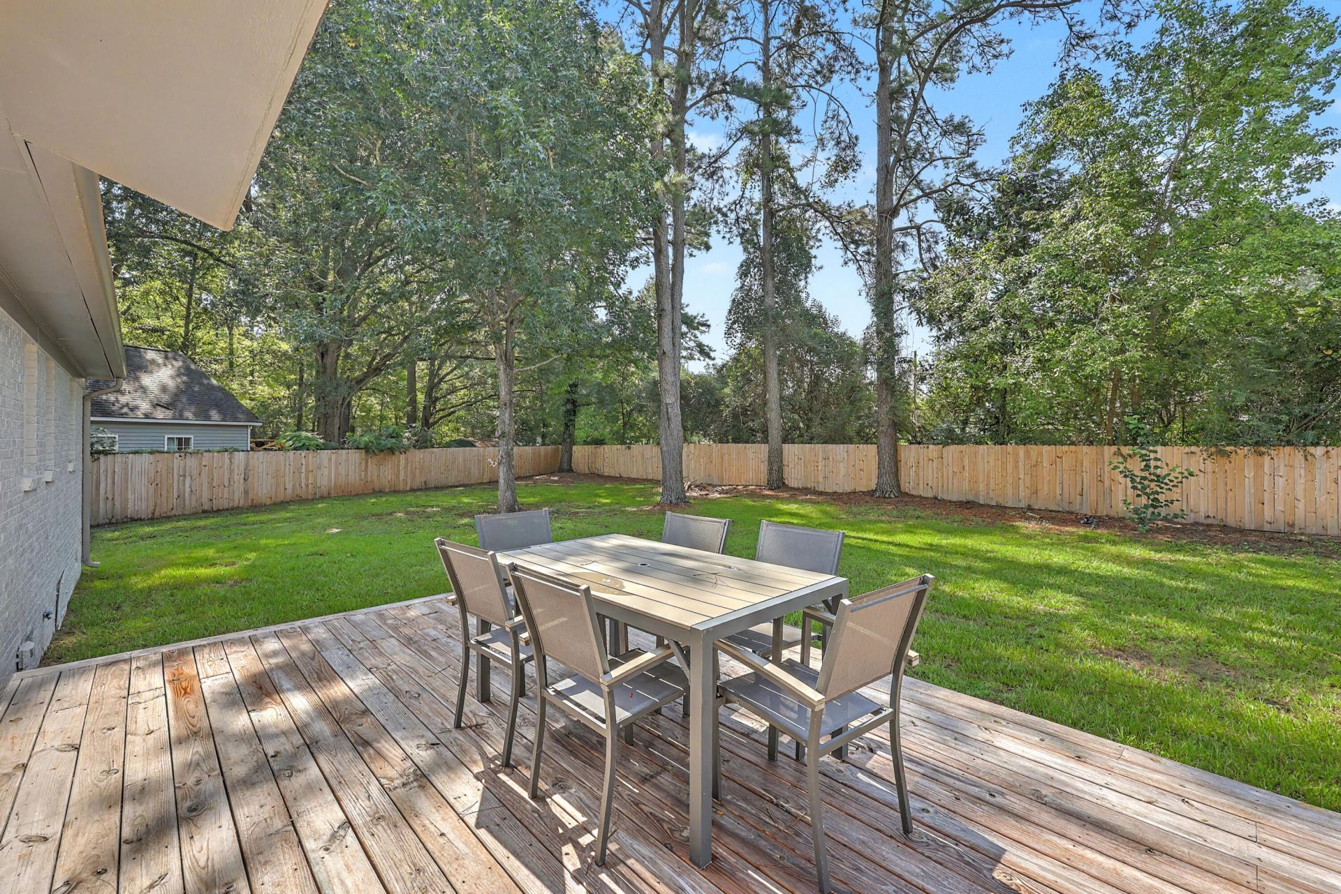 445 Madeline Drive Photo 21
