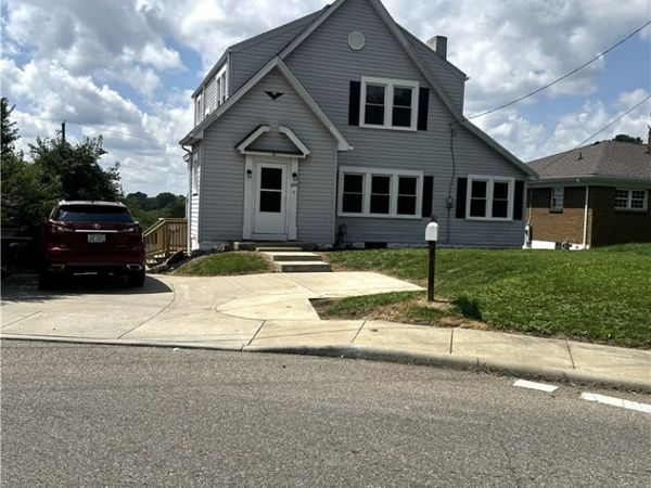 277 Lovers Lane, Steubenville, OH 43953