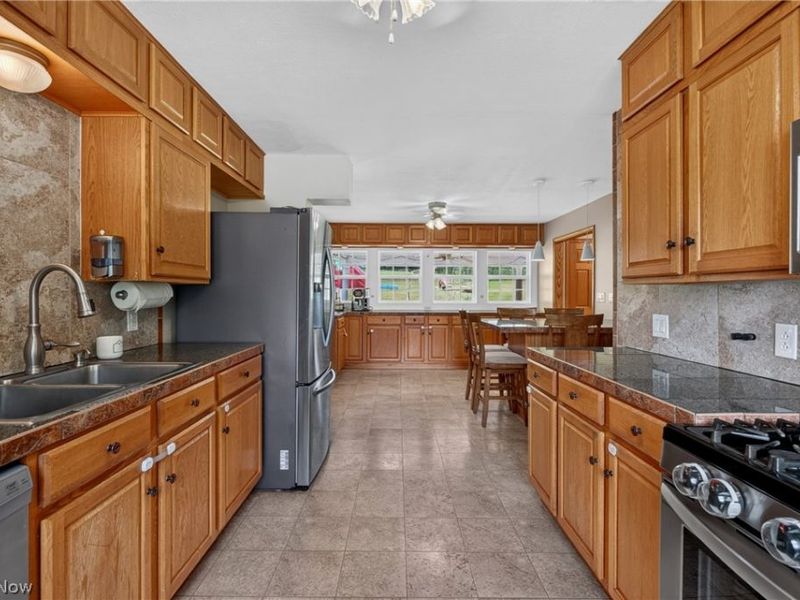 6062 Wadsworth Road, Medina, OH 44256 Photo 3