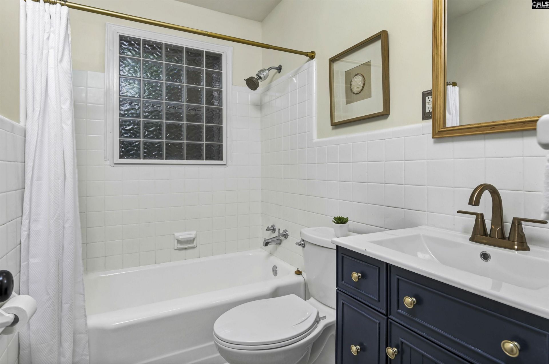 1111 S Holly Street  Photo 19