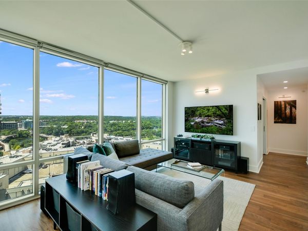 300 Bowie ST, Unit 1403, Austin, TX 78703