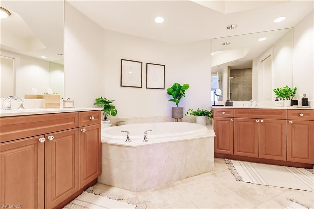 23540 Via Veneto , Unit 602, Bonita Springs, FL 34134 Photo