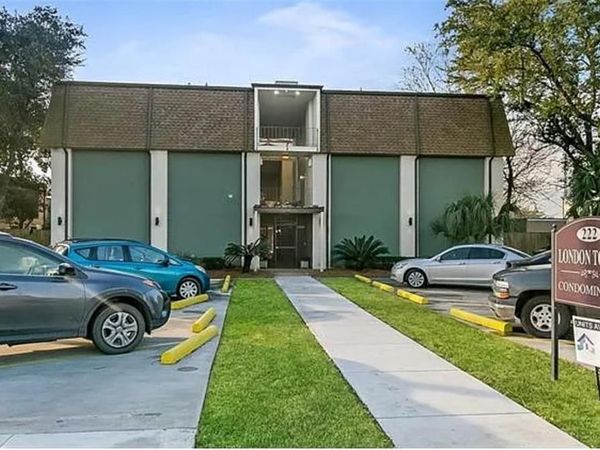 222 LONDON Avenue , Unit 110, Metairie, LA 70005
