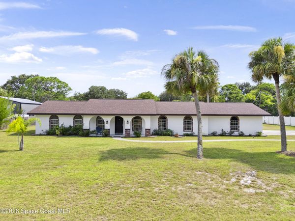 5215 Pina Vista Drive, Melbourne, FL 32934