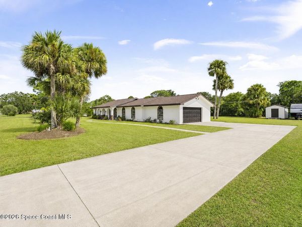 5215 Pina Vista Drive, Melbourne, FL 32934