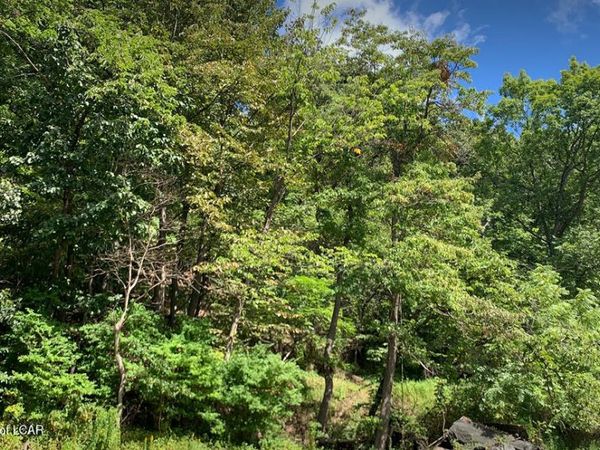 139 State Route 11 , Hunlock Creek, PA 18621