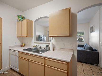 6850 Sharlands Avenue, Unit 1002, Reno, NV 89523 Photo
