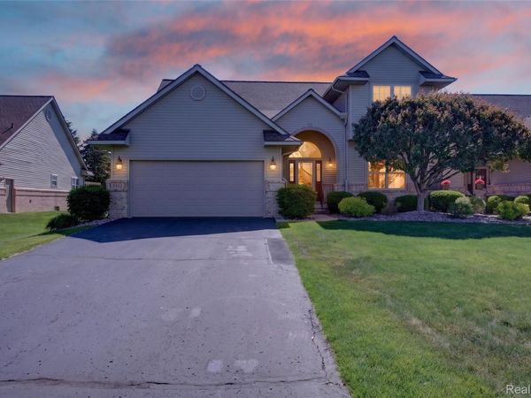 2443 Crossings Circle, Davison Township, Mi 48423