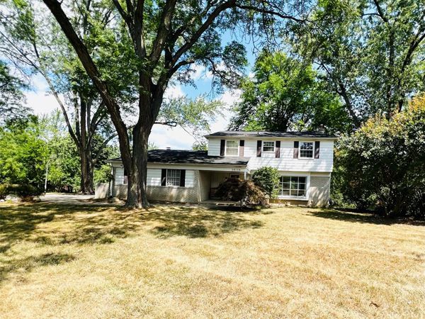 38138 Southfarm Court, Farmington Hills, Mi 48167