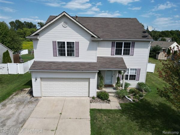 452 Lydia Lane, Linden, Mi 48451