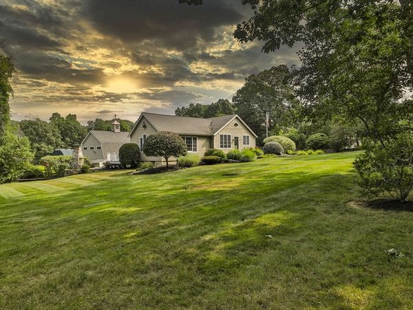 24 Browns Lane, West Newbury, MA 01985