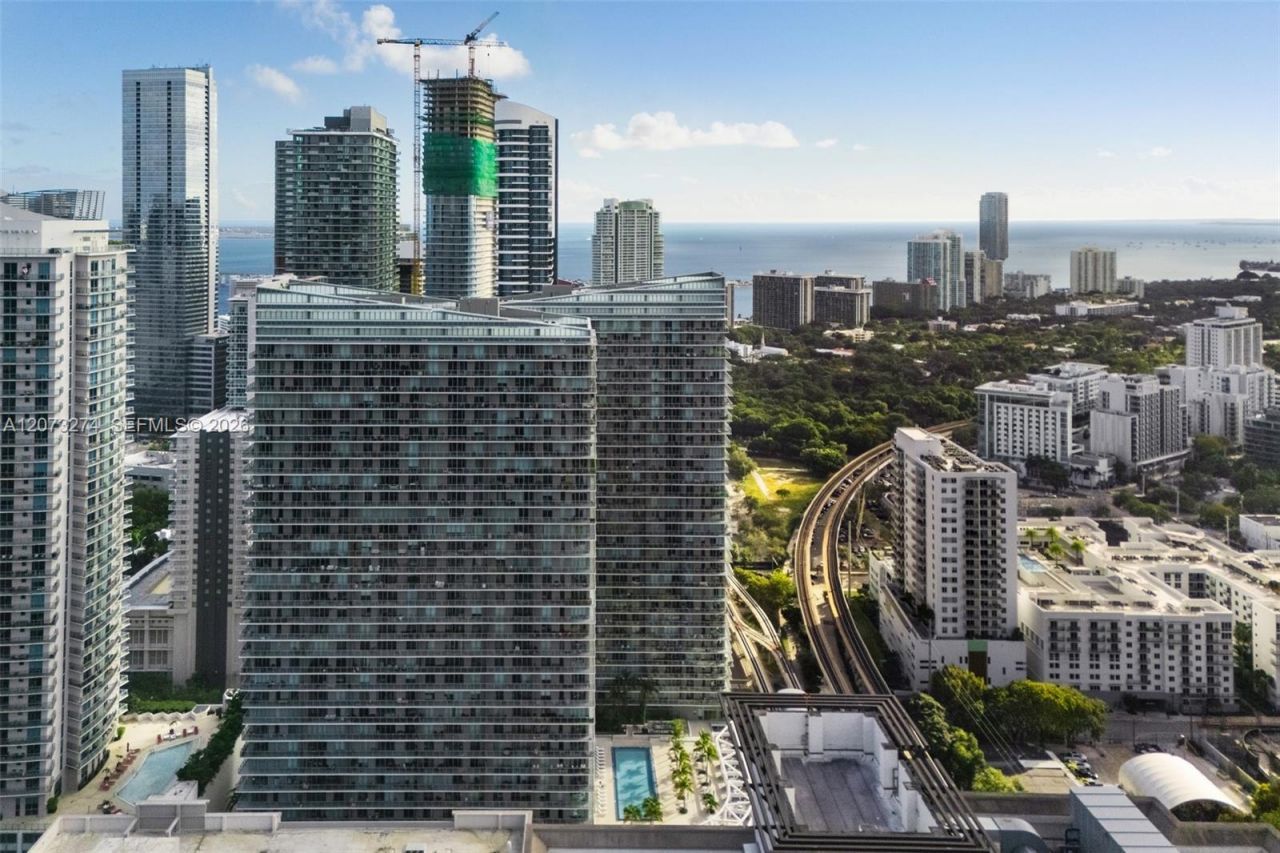 79 SW 12th St , Unit PH3904-S, Miami, FL 33130 Photo