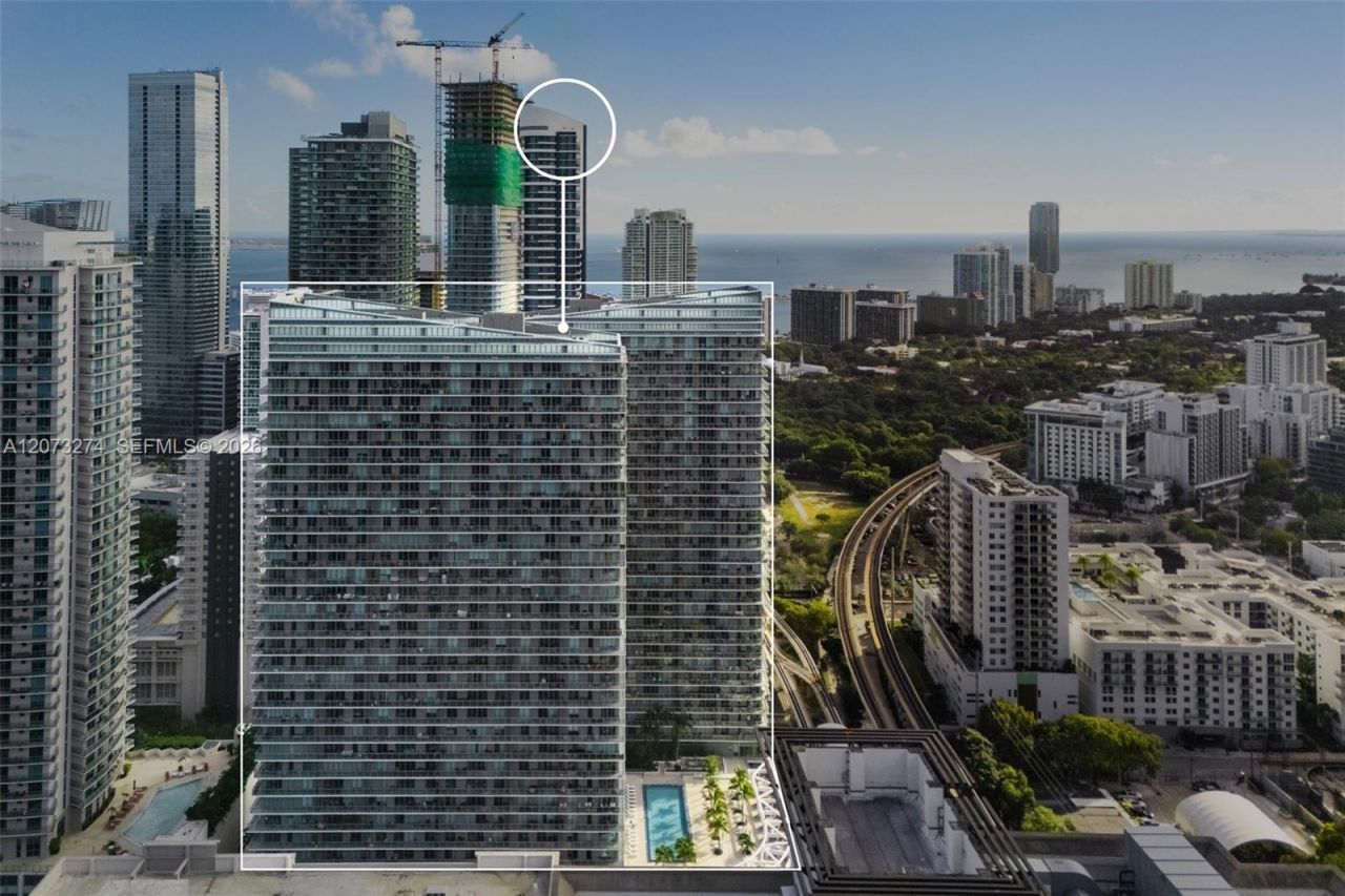 79 SW 12th St , Unit PH3904-S, Miami, FL 33130 Photo