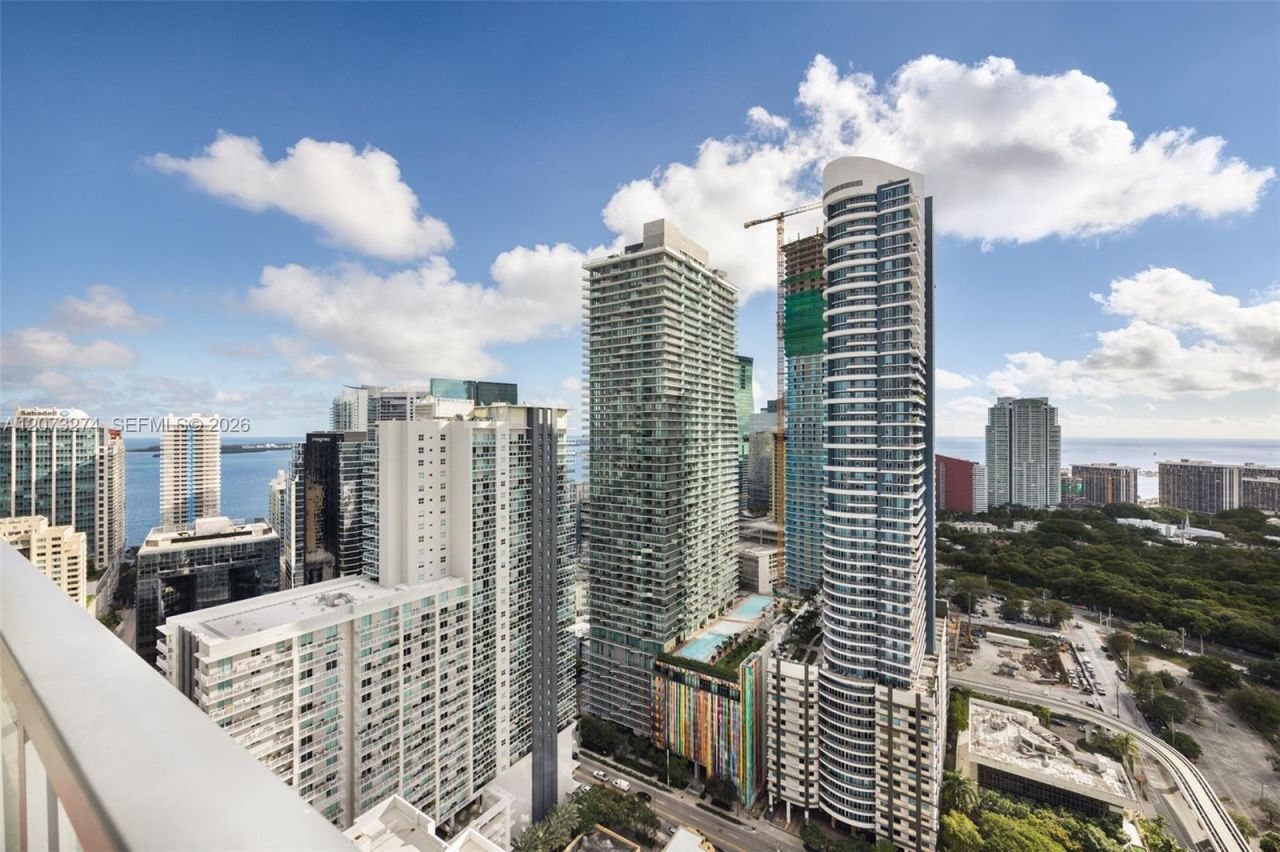 79 SW 12th St , Unit PH3904-S, Miami, FL 33130 Photo