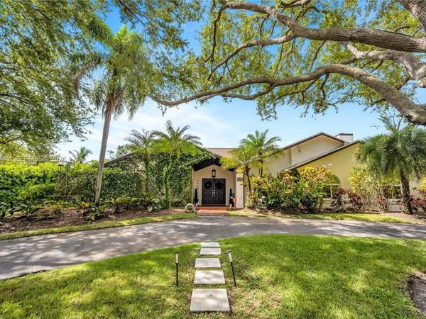 8440 SW 182nd Ter , Palmetto Bay, FL 33157