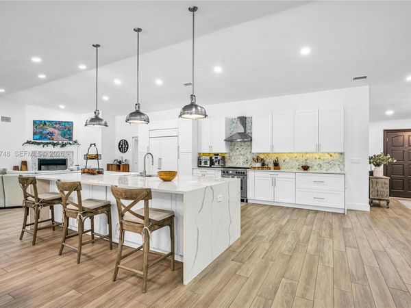 8440 SW 182nd Ter, Palmetto Bay, FL 33157