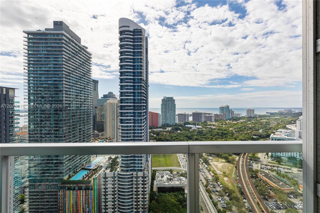 79 SW 12th St , Unit 3704, Miami, FL 33130 Photo