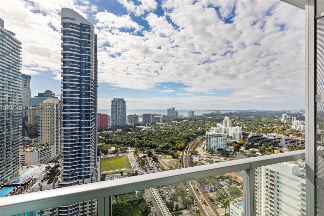 79 SW 12th St , Unit 3704, Miami, FL 33130 Photo