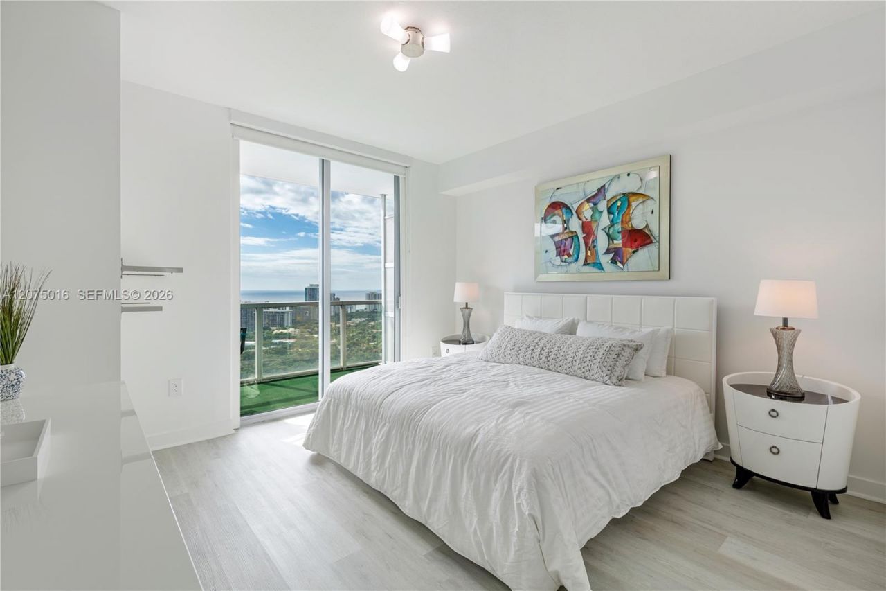 79 SW 12th St , Unit 3704, Miami, FL 33130 Photo
