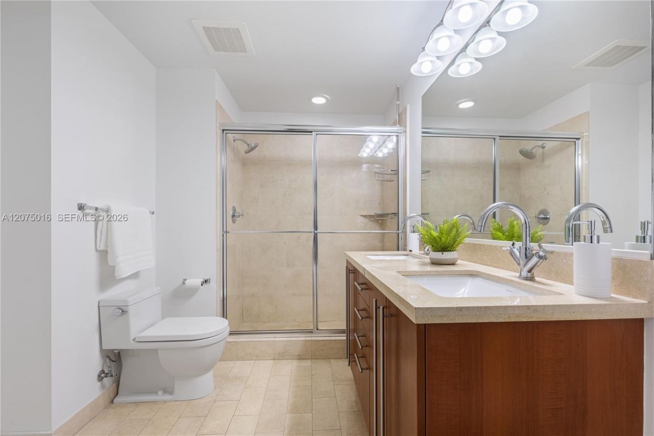 79 SW 12th St , Unit 3704, Miami, FL 33130 Photo