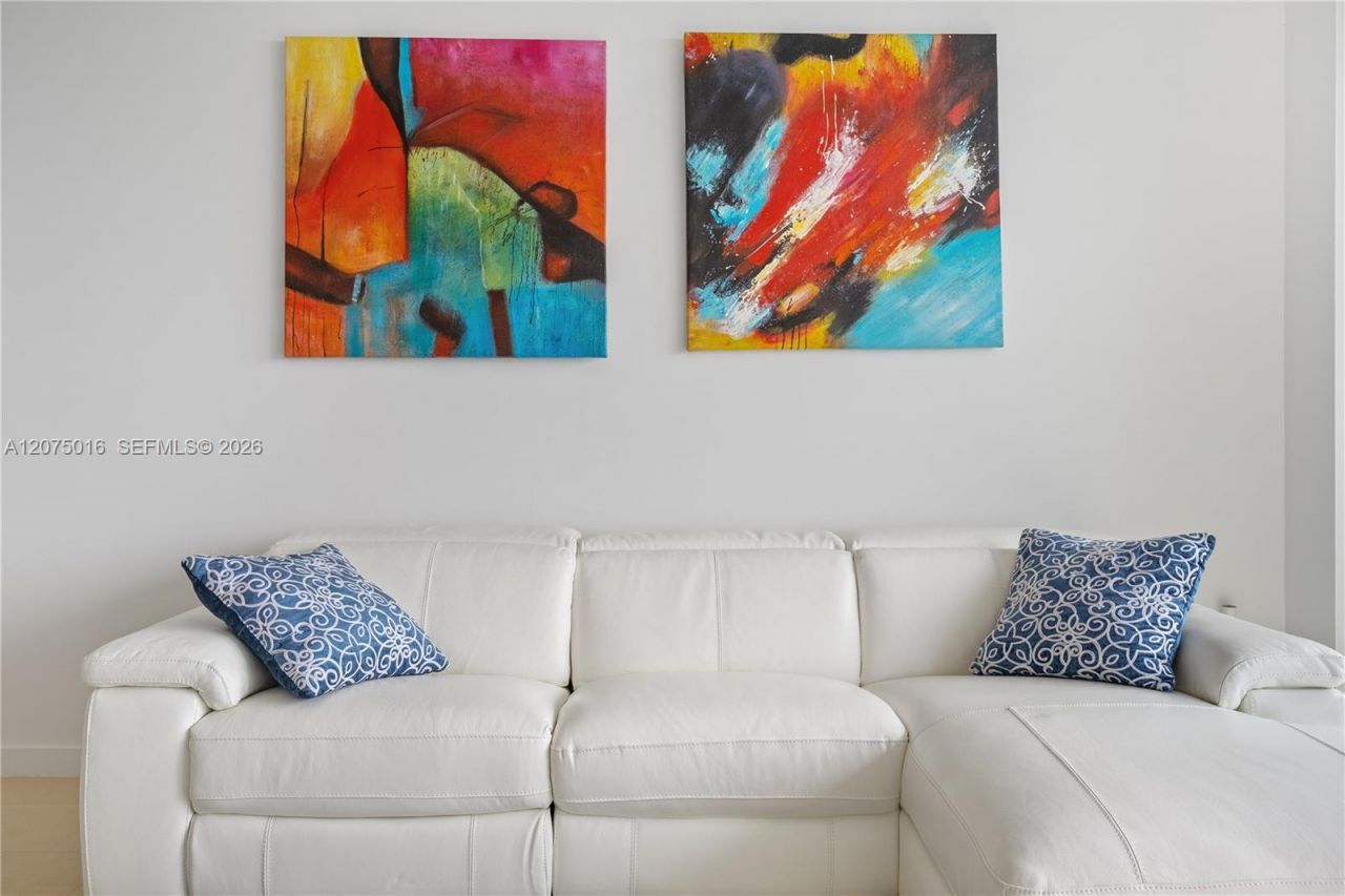 79 SW 12th St , Unit 3704, Miami, FL 33130 Photo