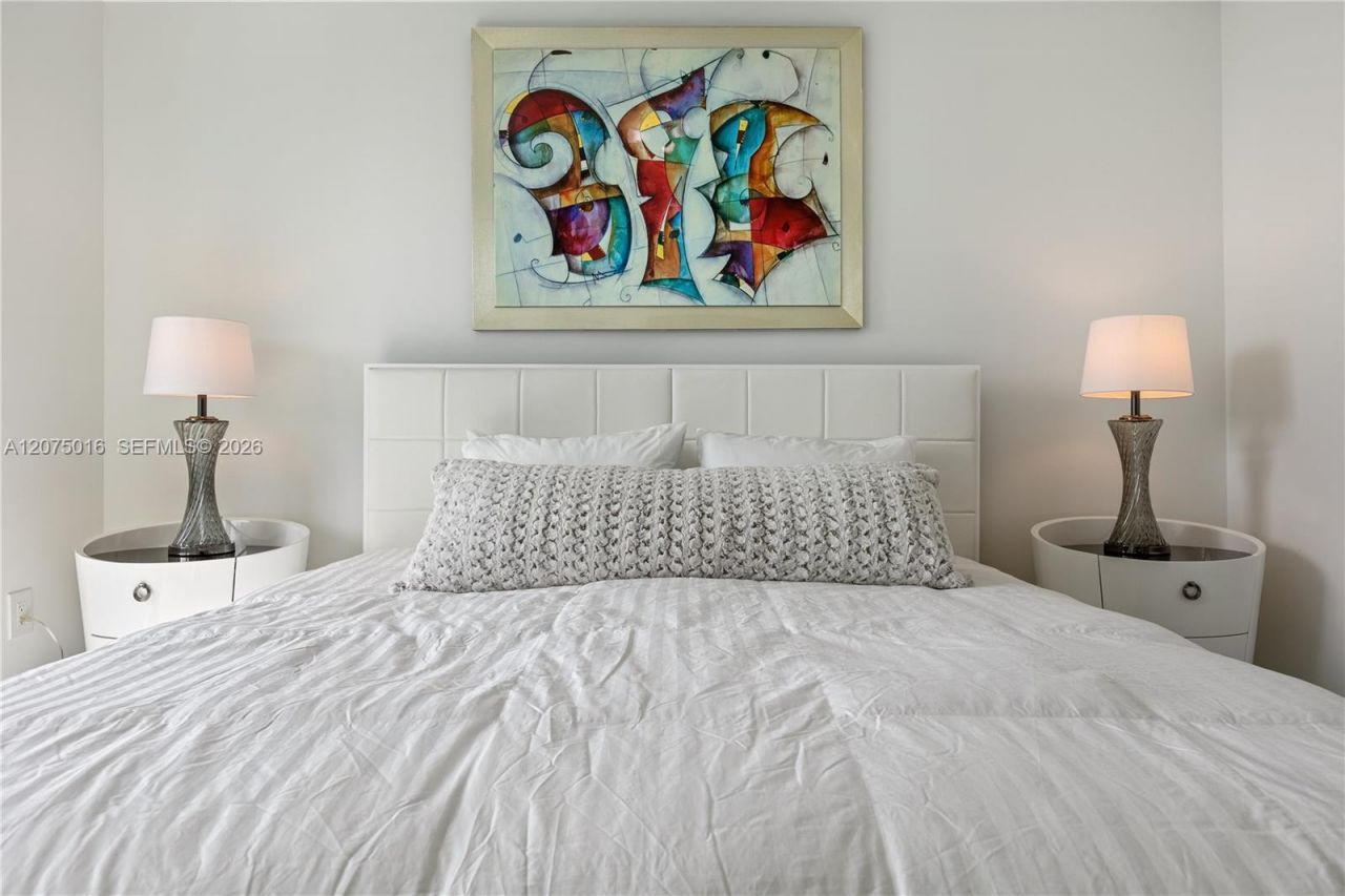 79 SW 12th St , Unit 3704, Miami, FL 33130 Photo