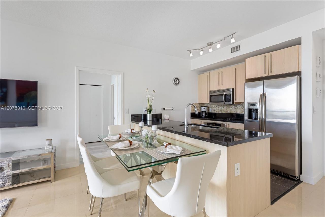 79 SW 12th St , Unit 3704, Miami, FL 33130 Photo